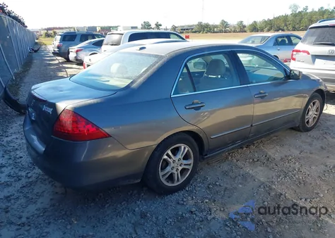 2007 Honda Accord 2.4 Ex z USA, uszkodzony, nr VIN 1HGCM56777A032520